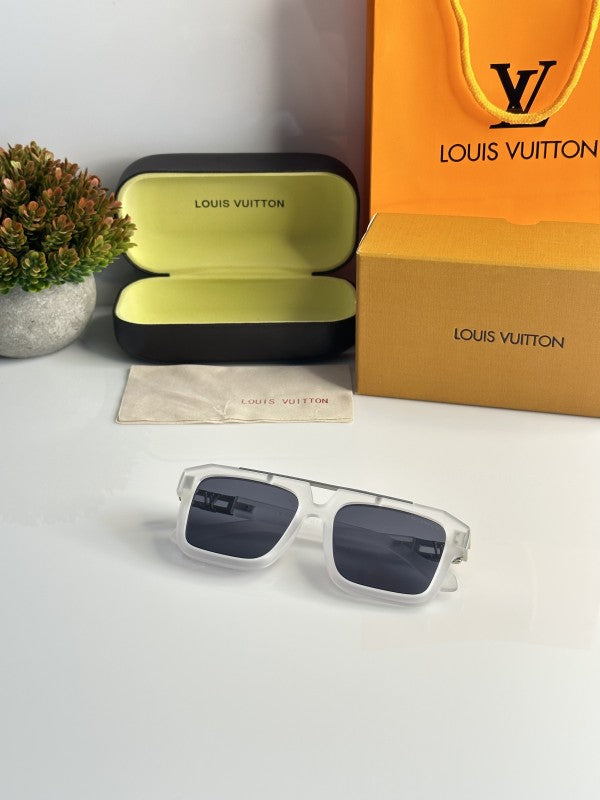 Louis Vuitton 121 Ice Black