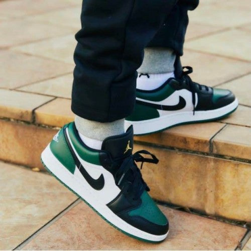Nike Air Jordan Retro 1 Low Green Toe