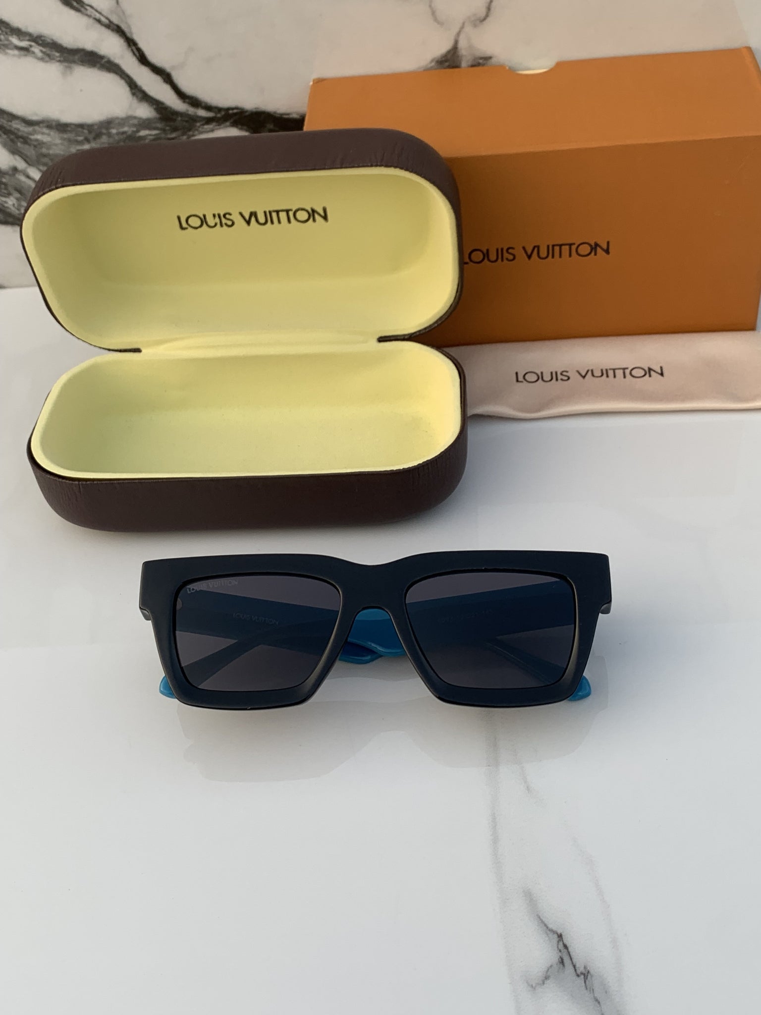 Louis Vuitton 6093 Black Blue