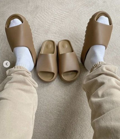 Adidass Yeezy Slide Earth Brown