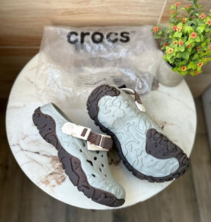 Crocss All Terrain Atlas Grey Brown