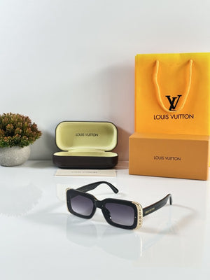 Louis Vuitton 1653 Black DC