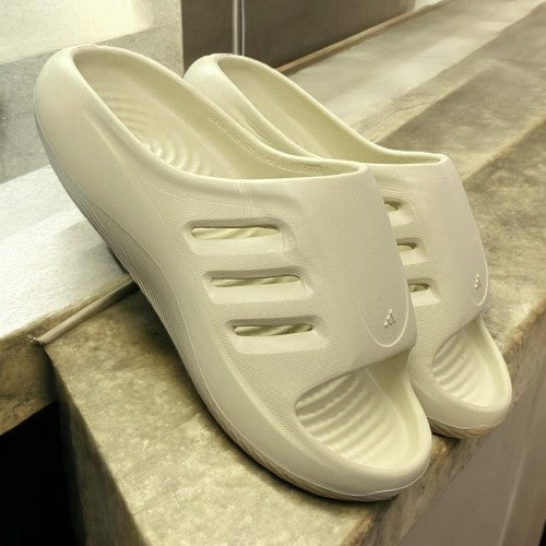 Adidass Adifrom Infinity Slide Cream