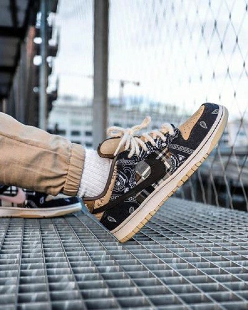 Nikee Sb Dunk Low Travis Scott Bandana