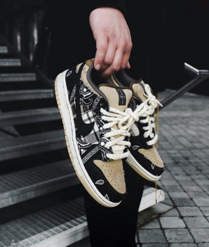 Nikee Sb Dunk Low Travis Scott Bandana