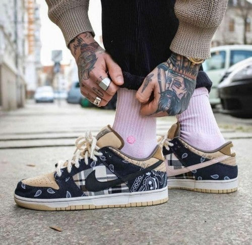Nikee Sb Dunk Low Travis Scott Bandana