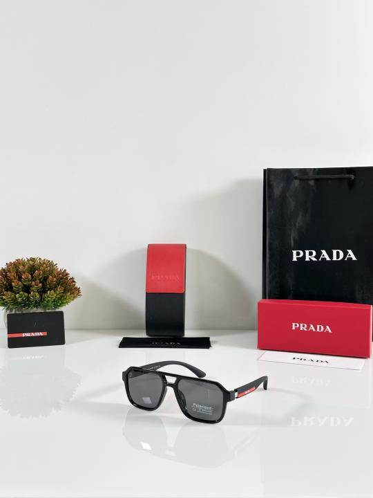 Prada 8952 Black