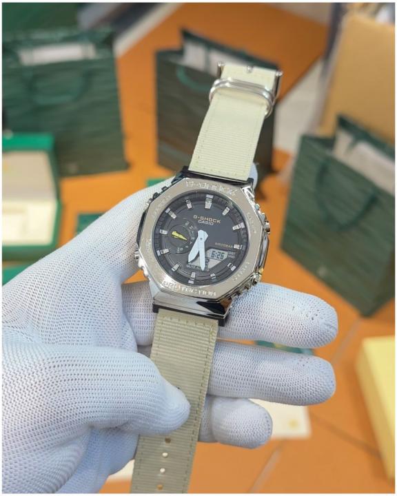 Casio g shock gm2100cb Sillver Beige