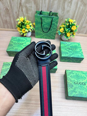 Gucci Black Belt G393