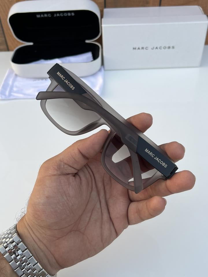 Marc Jacobs 1004 Grey
