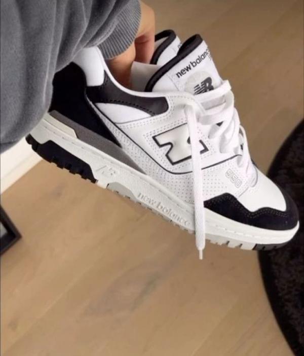 New Balancee 550 Rain cloud White Black