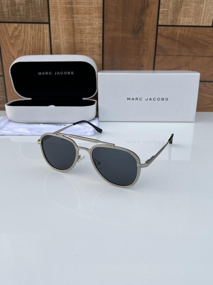 Marc Jacobs 542 Silver Black
