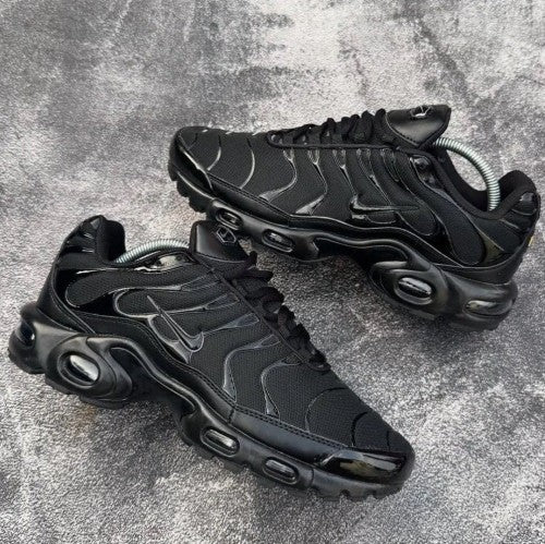 Nike Airmax Plus Triple Black